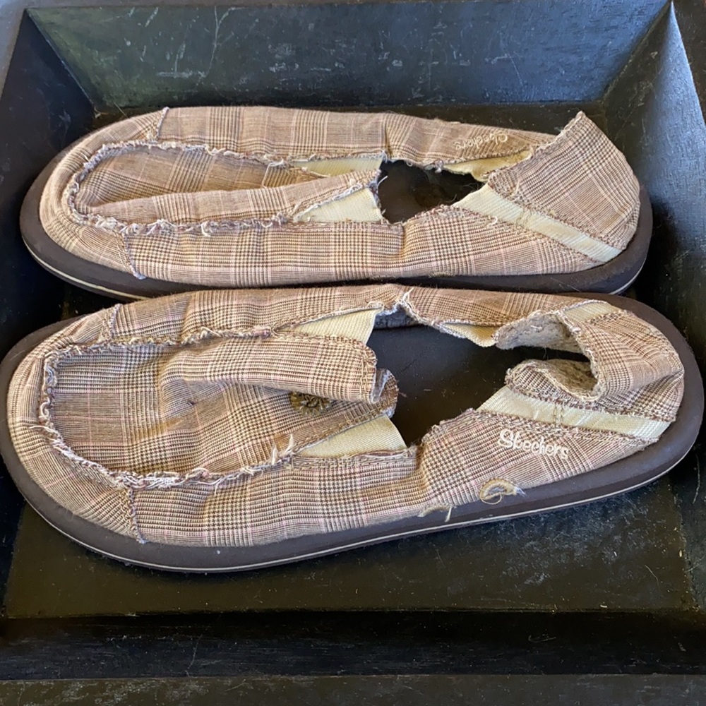 Sketchers Slides - Picture 3 of 8